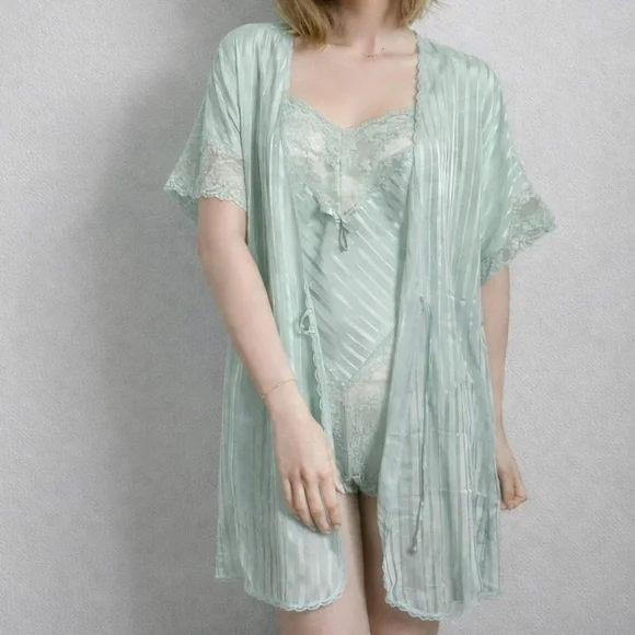 Vintage Mint Green Sheer Lace Robe & Lingerie Set | Coquette Boudoir Peignoir M - Picture 11 of 11